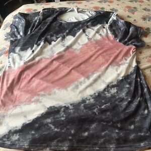 SHEIN Pink and Black Relaxed Short Sleeve Tee